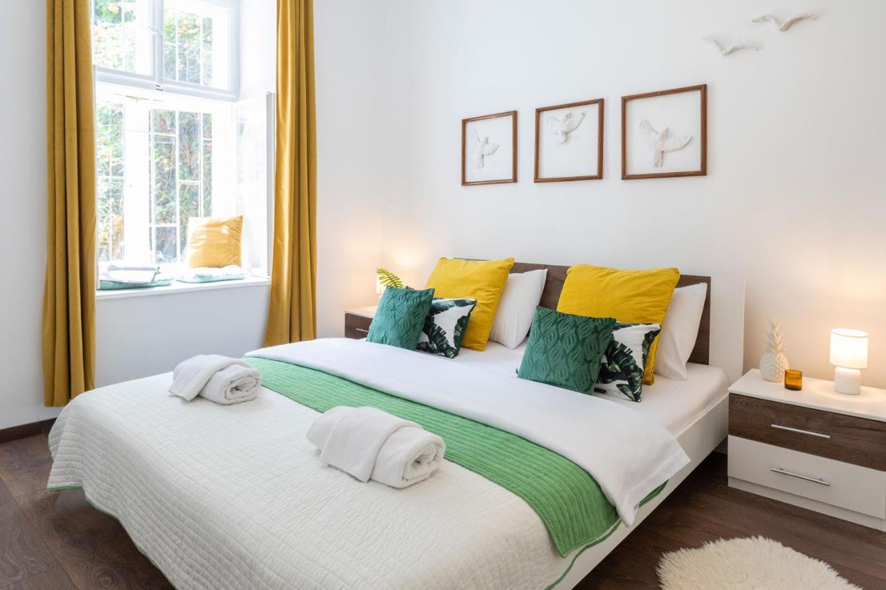 Cozy And Bright 1Bdr Apartment In The City Center! ซาเกร็บ ภายนอก รูปภาพ